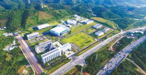 中國(guó)散裂中子源首次打靶成功，“超級(jí)顯微鏡”能“看”清什么 ... ... ...
